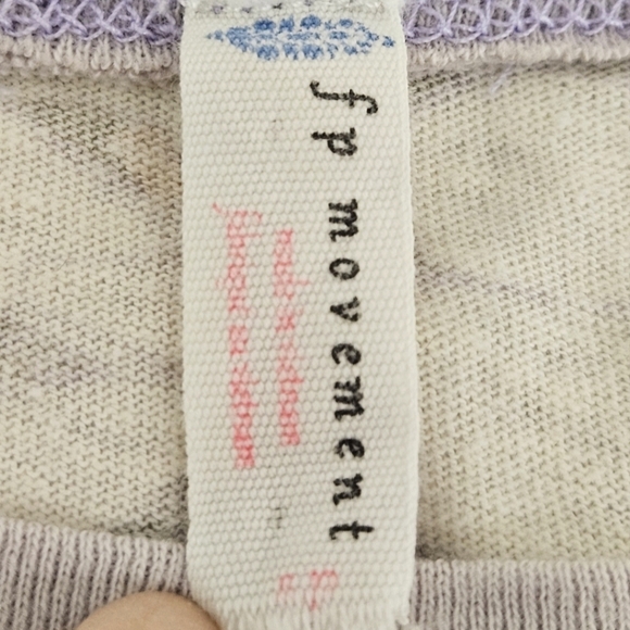 Free People FP Movement Radiate Positive Vibes Long Sleeve Floral Crewneck Sz Sm - Picture 5 of 10